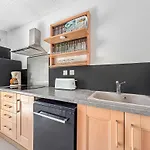 Maison Avec Jardin, Terrasse, Cheminée Insert Et Bois