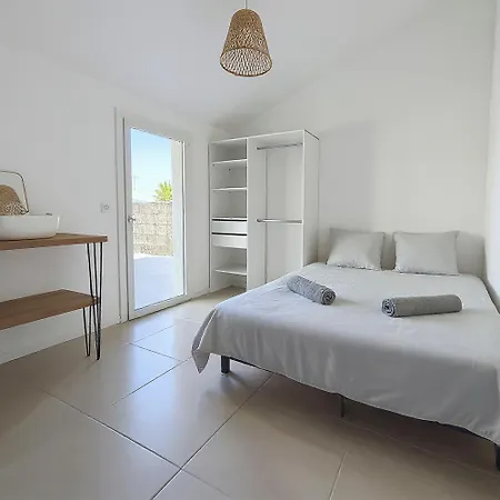 아파트 Maison Avec Jardin, Terrasse, Cheminee Insert Et Bois