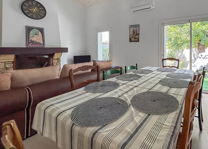 Maison Avec Jardin, Terrasse, Cheminee Insert Et Bois *